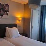 Restaurant Mas Le Chatelet Hotel 3*