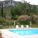 Restaurant Mas Le Chatelet Hotel 3*