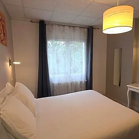 Restaurant Mas Le Chatelet Hotel 3*