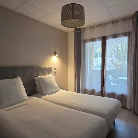 Restaurant Mas Le Chatelet Hotel 3*