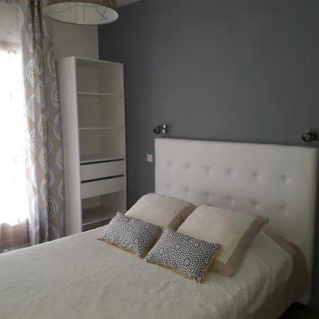 Le Chatelet Hotel 3*